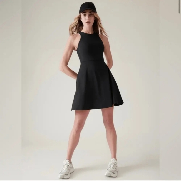 Nwot Athleta Conscious Dress  Medium Black - Picture 1 of 7